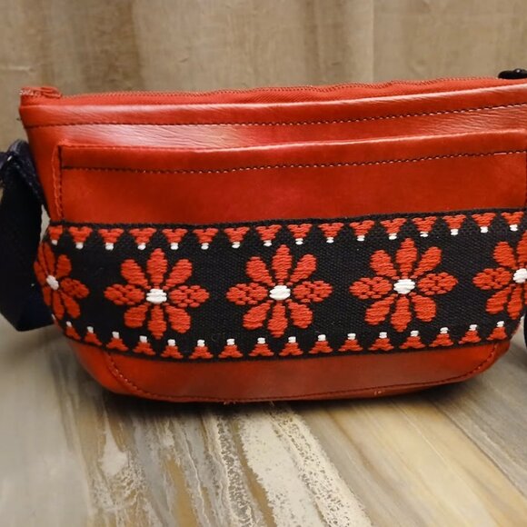 New Southwestern New Mexico style Shoulder Purse Tapestry trim Red Black Vinyl - Picture 4 of 12